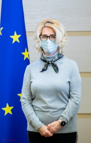 Socialiștii critică autoritățile pentru că ar vaccina cetățenii direct în stradă