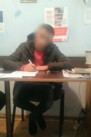 Anunțat în căutare acum jumătate de an, un tânăr a fost prins în timp ce presta servicii de taxi în Chișinău