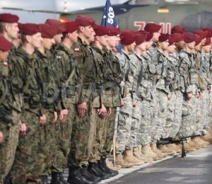 Măsură fără precedent! Polonia mută trupe din vest la granița cu Ucraina