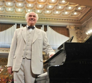 Maestrul care ne-a dus faima în lumea întreagă, la o vârstă onorabilă!