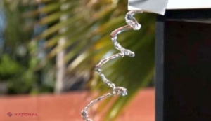 FOTO // Trucuri incredibile care încalcă LEGILE fizicii: Mână în flăcări sau spirala de apă