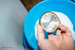 PERICOLELE aerului umed. Cum îți poți face un dezumidificator?