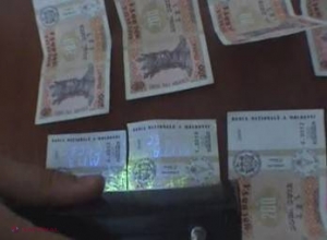 Un profesor corupt a ajuns pe banca acuzaților