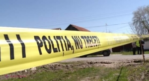TRAGEDIE într-o suburbie a Chișinăului: O fetiţă de 4 ani, strivită sub roţile maşinii unor rude venite în ospeție 
