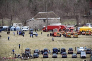 Cine sunt victimele accidentului aviatic din Franța. Un fotbalist român s-a răzgândit să mai urce la bordul avionului