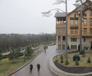 Ianukovici despre „raiul” său din Mejgorie: „Am cumpărat casa cu 3,2 milioane de dolari. Toate pozele frumoase sunt un truc politic”