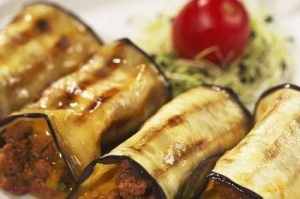 REȚETĂ // Rulouri de vinete cu carne tocată