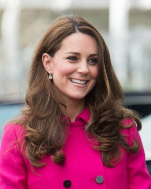 Kate Middleton și-a SCHIMBAT look-ul. S-a TUNS scurt!