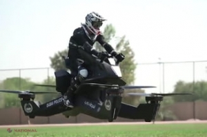 VIDEO // Trăim vremuri SF! Poliția din Dubai se antrenează deja pe motociclete ZBURĂTOARE
