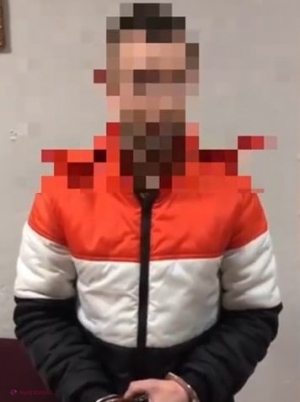Un tânăr de 24 de ani riscă să-și petreacă următorii ZECE ani în închisoare, după ce s-a dat drept femeie și a obținut imagini INTIME ale unui bărbat de 55 de ani