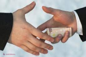 Funcționar al Primăriei Chișinău, reținut pentru corupție