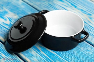 UTIL // De ce sunt considerate VASELE din CERAMICĂ cele mai bune!