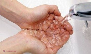 Chișinăuenii care se conectează ilegal la conducta de apă sau canalizare riscă dosar penal