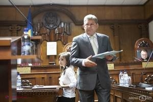 Liberalii, supăraţi pe Guvern, sesizează Curtea Constituţională