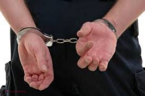 Rețineri la filiala „Registru” din Comrat