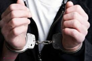 Directorul și contabila unei întreprinderi de stat, condamnați la închisoare