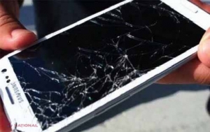 SIMPLU // Ți s-a spart ecranul telefonului mobil? Iată ce poți face