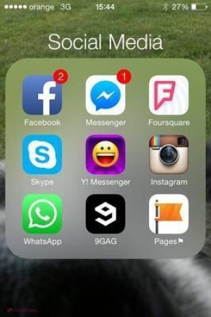 Eşti OBSEDAT? Cinci semne că ar trebui să iei o PAUZĂ de la rețelele sociale  