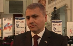 DOC // Directorul unei instituții de stat importante DEMISIONEAZĂ, motivând că „a primit răni grave”