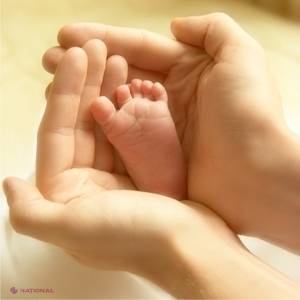 Medicii din Grecia, şocaţi de cazul unei românce care a născut la vârsta de 11 ani