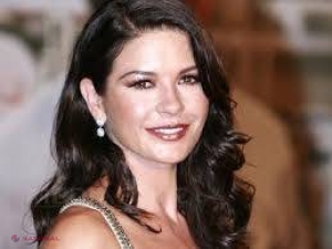 Catherine Zeta-Jones a ales o metodă inedită de a se RĂZBUNA pe paparazi