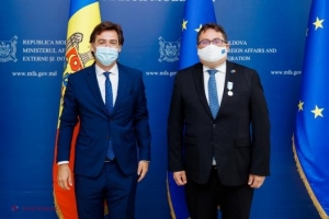 Ambasadorul UE la Chișinău decorat, la final de mandat, cu cea mai înaltă distincție a MAEIE
