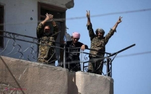 STAT ISLAMIC, lovit în PLIN. Capitala teroriştilor a fost ELIBERATĂ. Luptători ISIS, filmaţi în timp ce părăsesc cu laşitate obiectivele militare. Cel puţin 3.250 de morţi