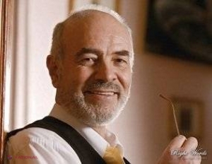 Pe contrasens // Identitate sau identităţi?