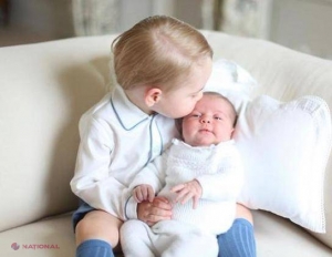 Primele imagini cu Prinţul George şi Prinţesa Charlotte în vârstă de nici două luni