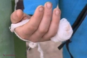 Tatăl care i-a tăiat degetul copilului său va compărea în fața instanței
