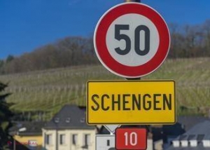 Cinci state în frunte cu Franţa vor să schimbe regulile în Schengen. Iată ce urmăresc