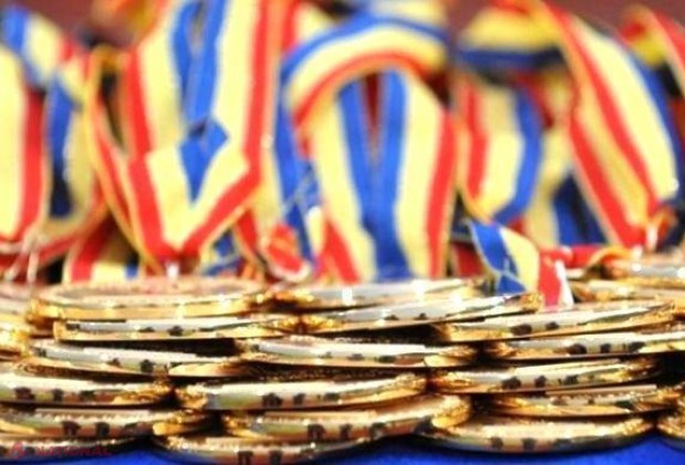 OLIMPIADĂ // Din ce licee sunt CEI MAI BUNI elevi la fizică