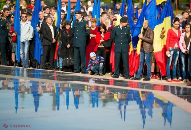 Reportaj FOTO // „Ziua Victoriei”, la Memorial: „Nu dorim ca cineva să treacă prin ce am trecut noi”