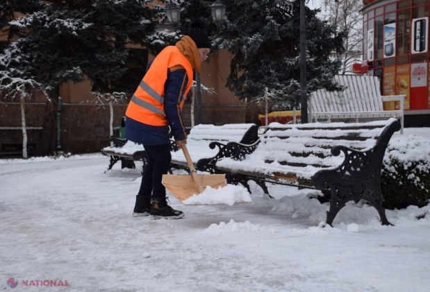 FOTO / Drumarii din Orhei s-au mobilizat la deszăpezirea drumurilor. Peste 25 de utilaje au funcționat la capacitate maximă pe parcursul nopții