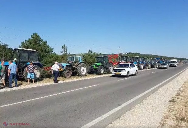 VIDEO, UPDATE // „Un MILIARD de lei nu e o sumă catastrofală”. Protestatari vor să BLOCHEZE traseiul spre Chișinău. Agricultorii din R. Moldova spun că s-au săturat de NEPĂSAREA autorităților și au ieșit în stradă cu TRACTOARELE