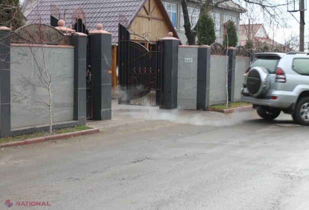 FOTO // Mascați la domiciliile unor angajați ai MAI