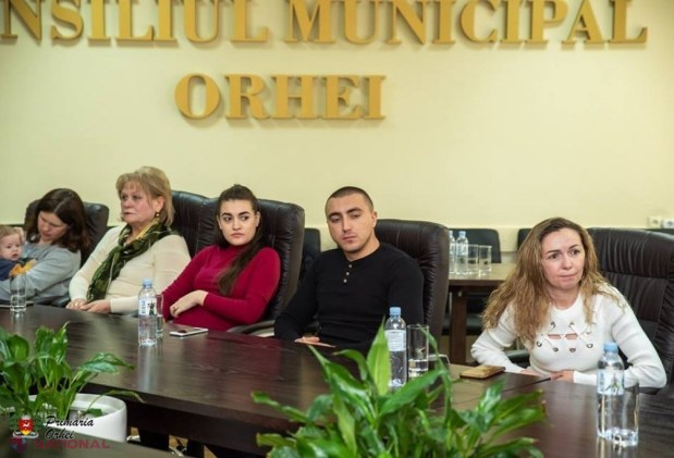 VIDEO , FOTO // Ilan Șor a oferit ÎNDEMNIZAȚII pentru alte 16 familii revenite la Orhei: „Vom insista ca programul să fie aprobat la nivel de Lege în Parlament”