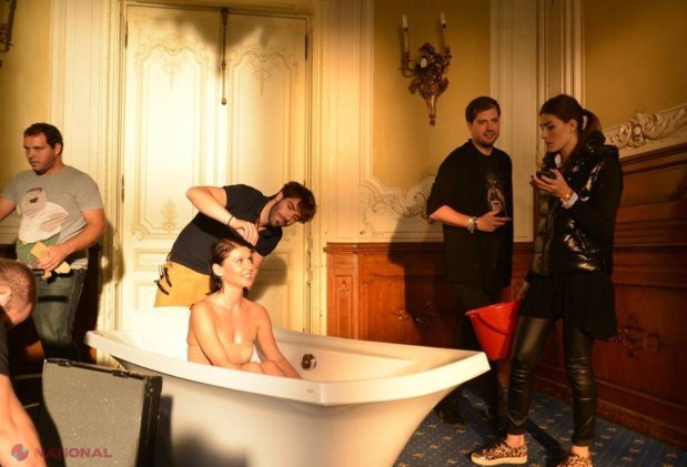 FOTO // Natalia Barbu, dezgolită în noul videoclip. „Am petrecut 5 ore în cadă”