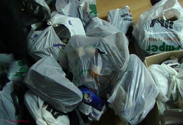 Cizme de contrabandă la Vama Leușeni