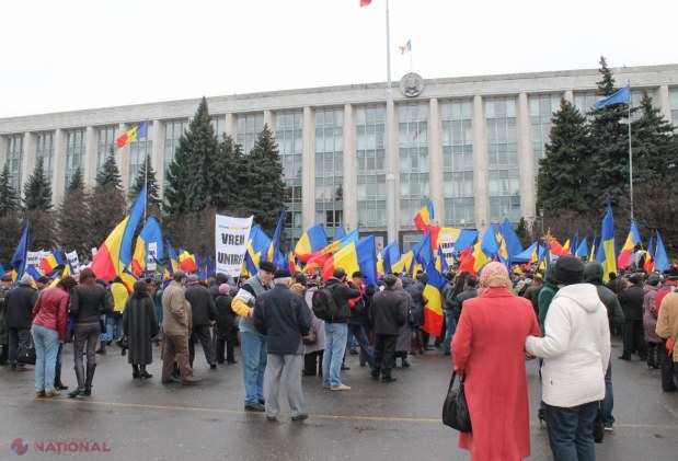 REPORTAJ FOTO, VIDEO // La Marea Adunare Tricoloră din centrul capitalei s-a scandat „UNIRE, UNIRE!!!”