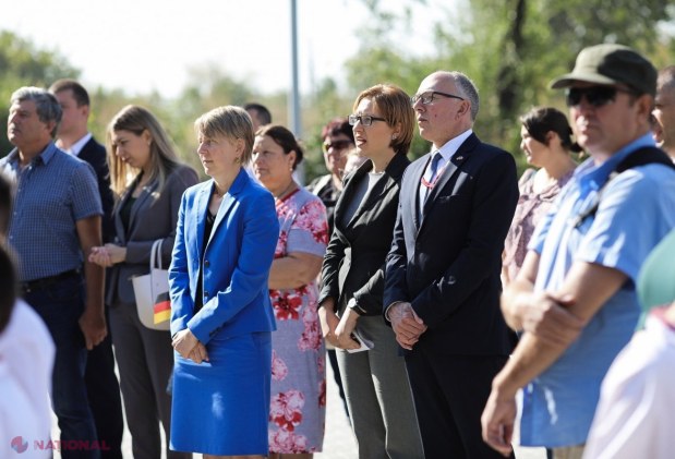 FOTO // România și Germania continuă să MODERNIZEZE infrastructura din R. Moldova. În satul Roșu a fost dat în exploatare sistem centralizat de CANALIZARE, care a costat aproape 1 000 000 de euro