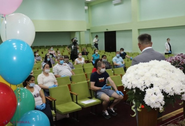 FOTO // Alte 40 de familii din Orhei au beneficiat de indemnizații de 7 000 și 10 000 de lei la inițiativa lui Ilan Șor: „Mii de familii au beneficiat de indemnizații în cadrul acestui program”
