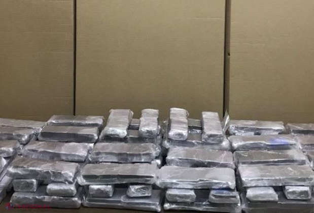 VIDEO // Actuali și foști POLIȚIȘTI, implicați în contrabandă cu DROGURI. Gruparea formată din 23 de membri a fost filată aproape trei ani