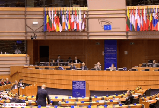 Spirite ÎNCINSE în Parlamentul European care dezbate subiectul ratificării Acordul de Asociere dintre R. Moldova și UE