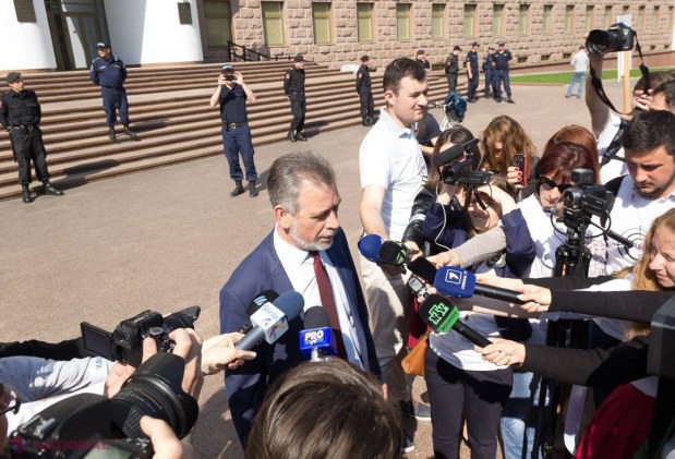 FOTO // Marș al SOLIDARITĂȚII presei, astăzi, la Chișinău. Candu propune „dialog constructiv”