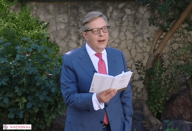 VIDEO // De Ziua Limbii Române, Pirkka Tapiola RECITĂ o poezie de Grigore Vieru. Cui i-o dedică