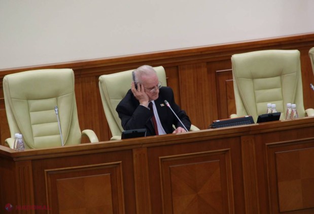 Momente AMUZANTE în Parlament cu „DOMNUL Grecianîi”
