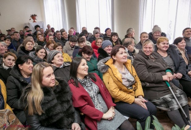 Plahotniuc, la întâlnirile electorale: „Pe mine mă bucură că CEREŢI, voi doar să cereţi de la cei care fac”