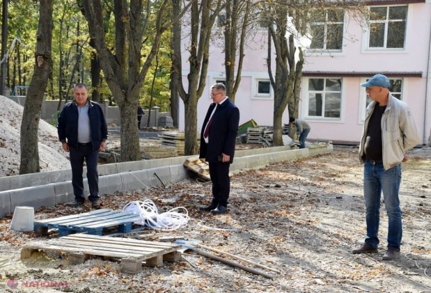 FOTO // Cel mai mare proiect de RENOVARE a grădinițelor din Orhei, lansat de echipa Partidului „ȘOR”, este aproape de final. Pe teritoriul acestei grădinițe va fi construită o piscină și un teren de sport. „Copiii vor fi ca într-o poveste”