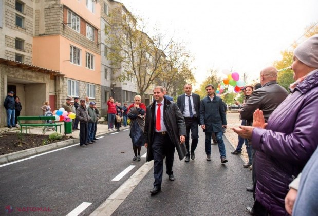Galerie FOTO // Încă două curți au fost MODERNIZATE la Orhei, în cadrul Programului „Operațiunea Curtea”